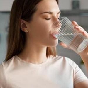 Забудьте о воде натощак! Причина серьёзная